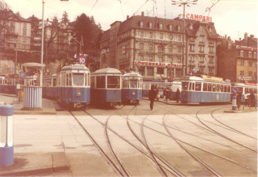 Spitzenverkehr im Jahre 1979: Trams, Schienen, Weichen … (Archiv VBZ)